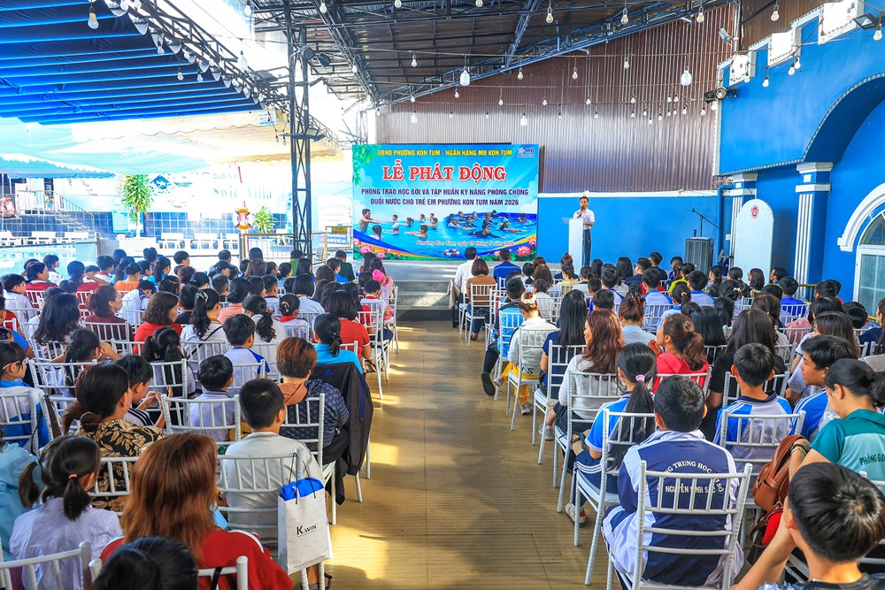 Tập huấn kỹ năng phòng, chống đuối nước cho trẻ em trên địa bàn phường Kon Tum - ảnh 1