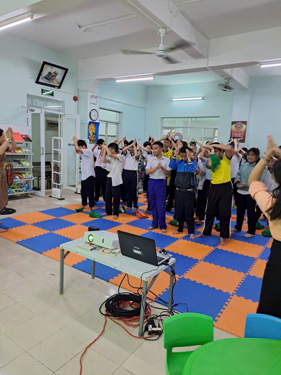 Đắk Lắk: Hút trẻ đến thư viện bằng trải nghiệm và kỹ năng sống - ảnh 3