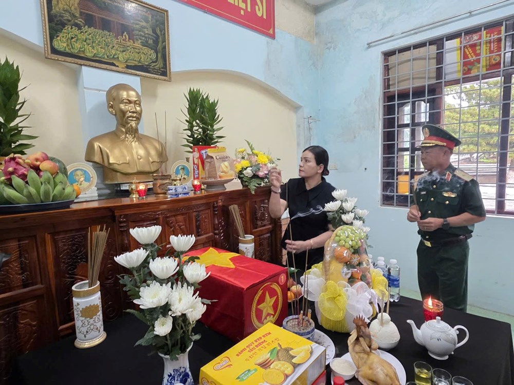 Quảng Ngãi: Quy tập thêm 2 hài cốt liệt sĩ tại Nghĩa trang liệt sĩ phường Đăk Cấm - ảnh 1