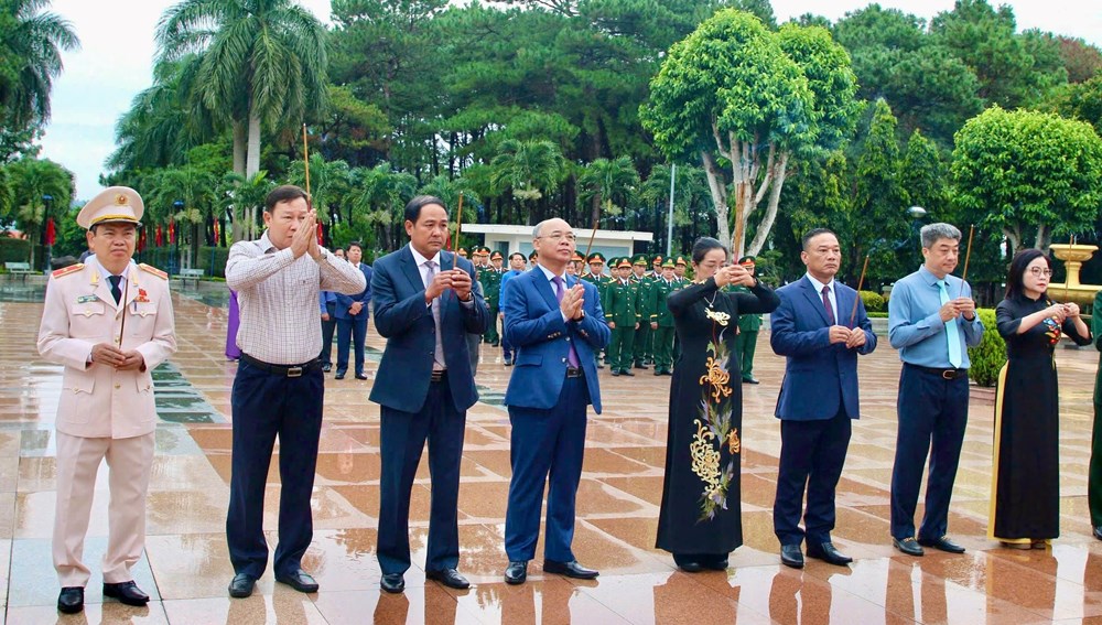 Đắk Lắk tri ân các Anh hùng liệt sĩ nhân 79 năm Ngày Thương binh - Liệt sĩ - ảnh 2