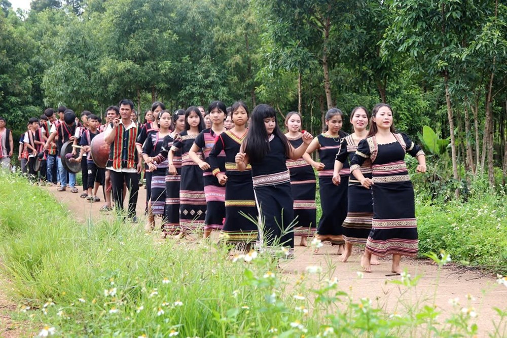 Quảng Ngãi: Làng Kon Bưu thành lập Câu lạc bộ Văn hóa dân gian Xơ Đăng để gìn giữ bản sắc - ảnh 4