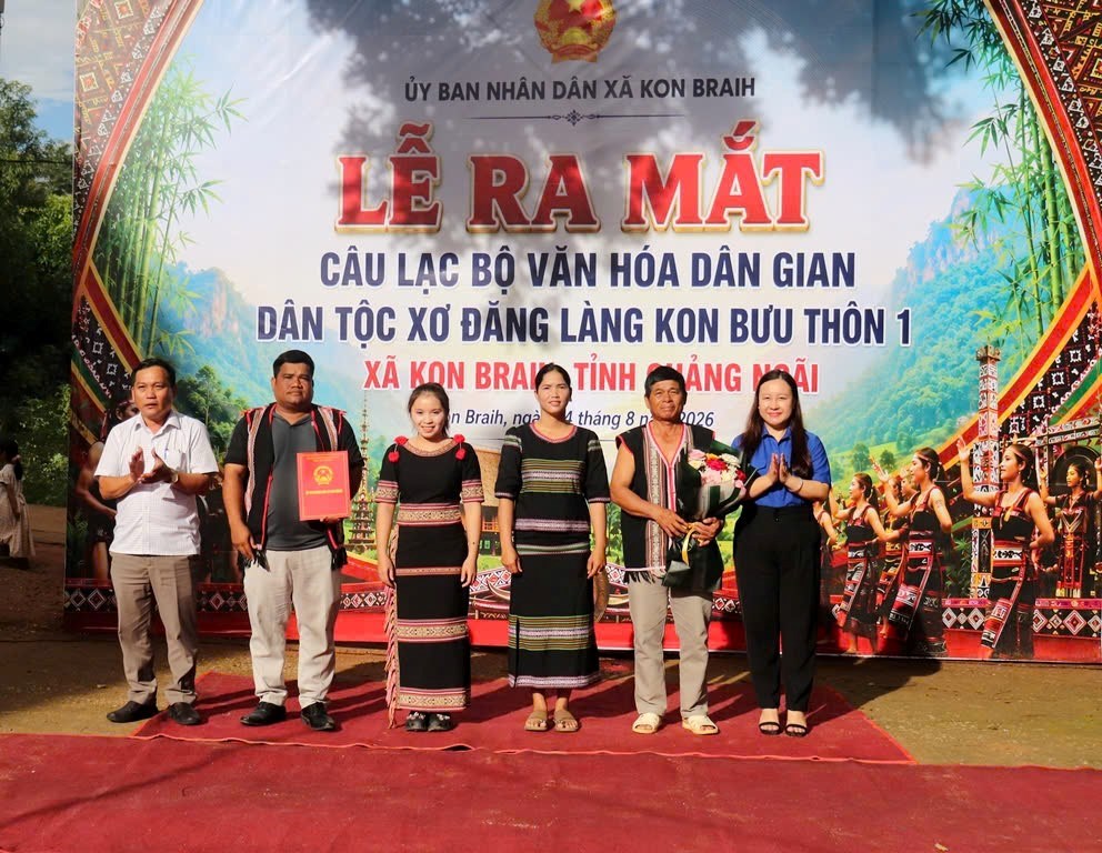 Quảng Ngãi: Làng Kon Bưu thành lập Câu lạc bộ Văn hóa dân gian Xơ Đăng để gìn giữ bản sắc - ảnh 1