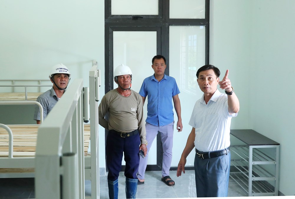 Ngôi trường mới nơi vùng biên Rờ Kơi trước ngày khai giảng - ảnh 11