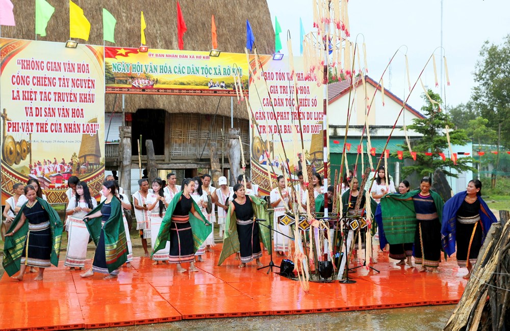 Rờ Kơi rộn ràng ngày hội văn hóa các dân tộc - ảnh 8