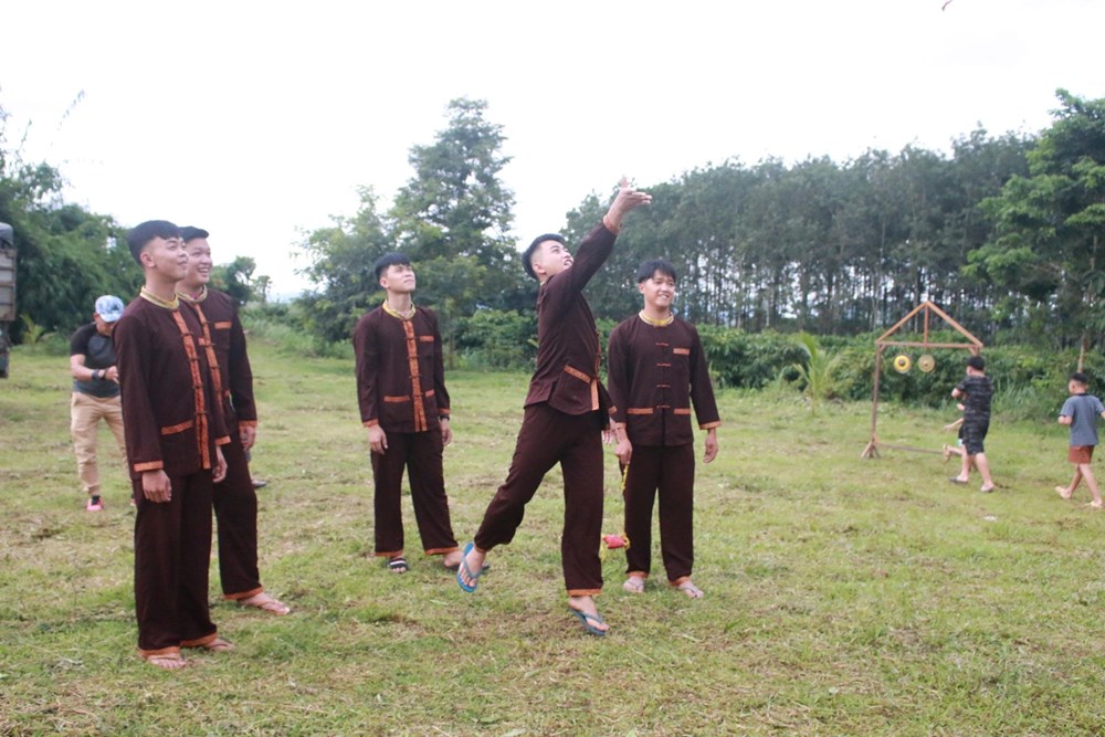 Người Mường vùng biên Quảng Ngãi đón Tết Độc lập ra sao? - ảnh 7