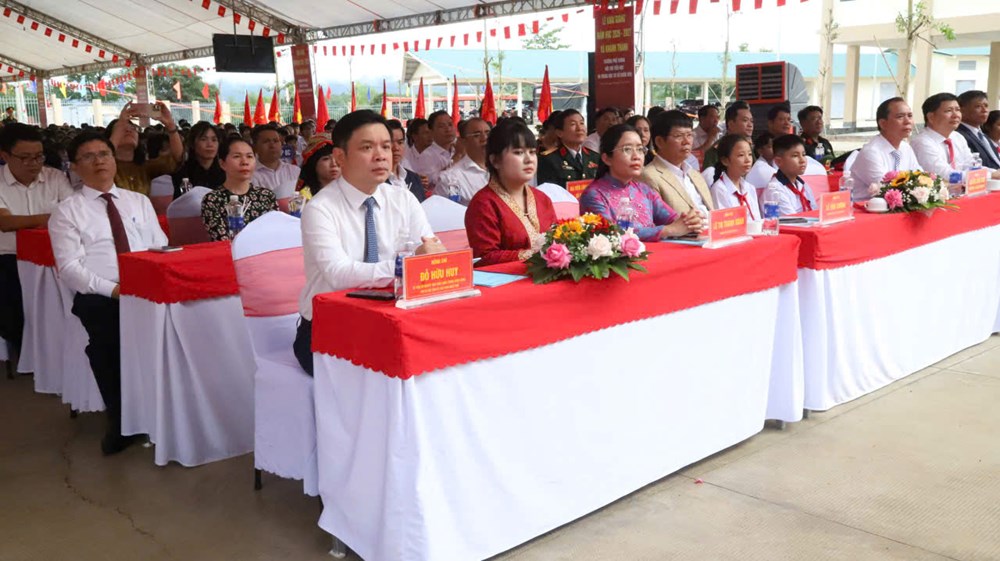 Niềm vui ngày khai trường đặc biệt tại Đắk Lắk - ảnh 4