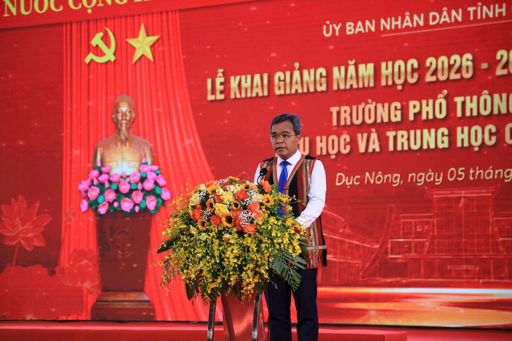 Quảng Ngãi: Rộn ràng tiếng trống khai trường nơi biên giới, hải đảo - ảnh 2