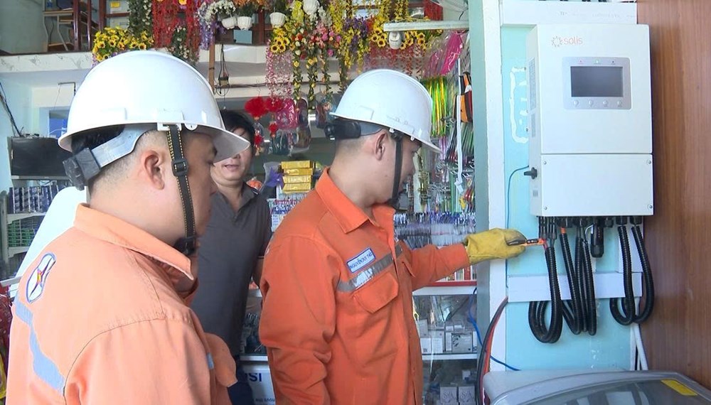 Điện mặt trời mái nhà: Giải pháp tiết kiệm điện, hướng đến năng lượng bền vững - ảnh 2