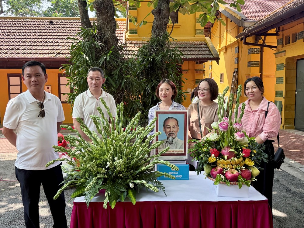 "Niềm tin dâng Bác" - ảnh 9