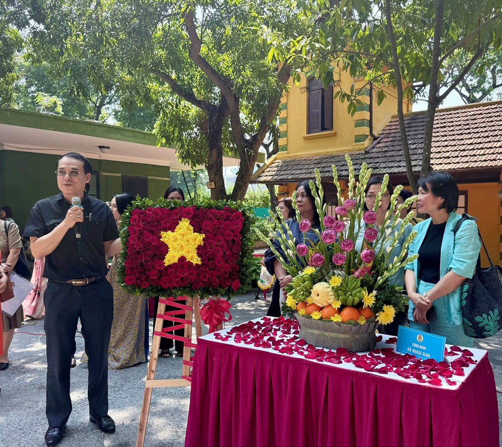 "Niềm tin dâng Bác" - ảnh 11
