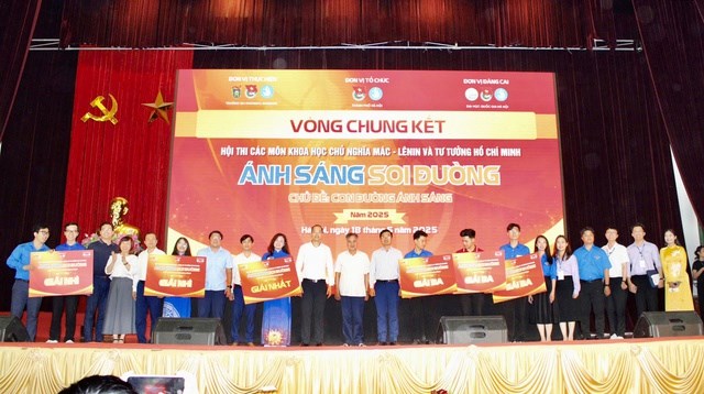 Đẩy mạnh học tập và làm theo tư tưởng, đạo đức, phong cách Hồ Chí Minh - ảnh 4