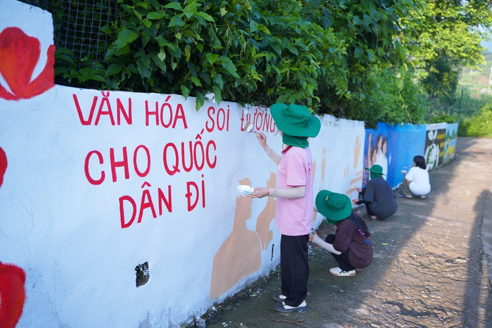 Nhiều hoạt động ý nghĩa hỗ trợ người dân xã Quan Sơn - ảnh 7