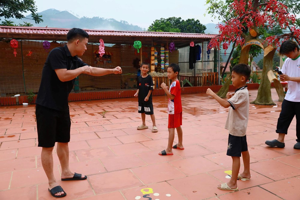 Nhiều hoạt động ý nghĩa hỗ trợ người dân xã Quan Sơn - ảnh 4