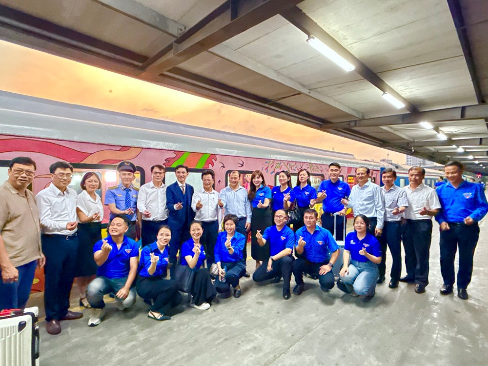 Chuyến tàu Thanh niên - Hành trình về nguồn đầy ý nghĩa - ảnh 6