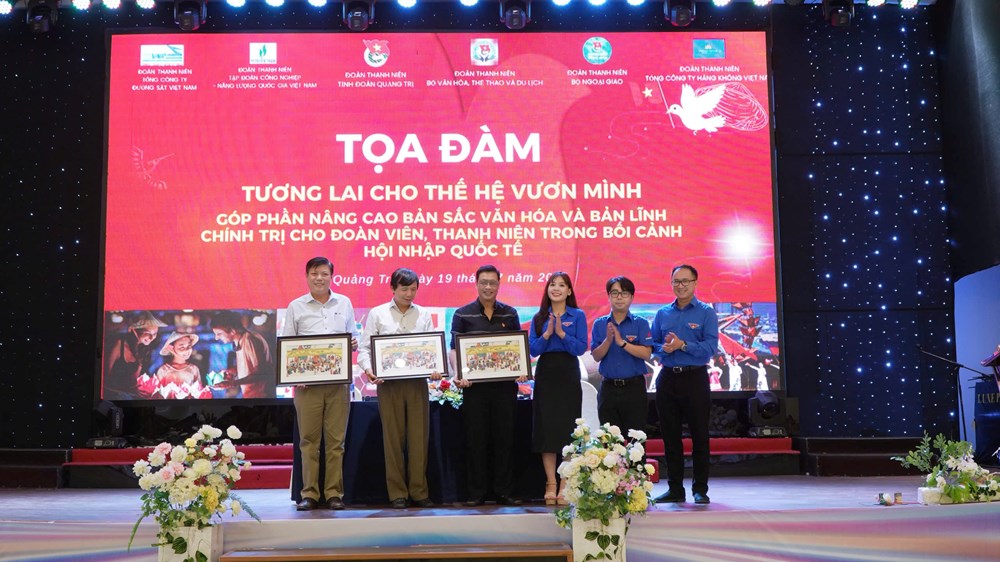 Nâng cao bản sắc văn hóa và bản lĩnh chính trị cho đoàn viên thanh niên - ảnh 5