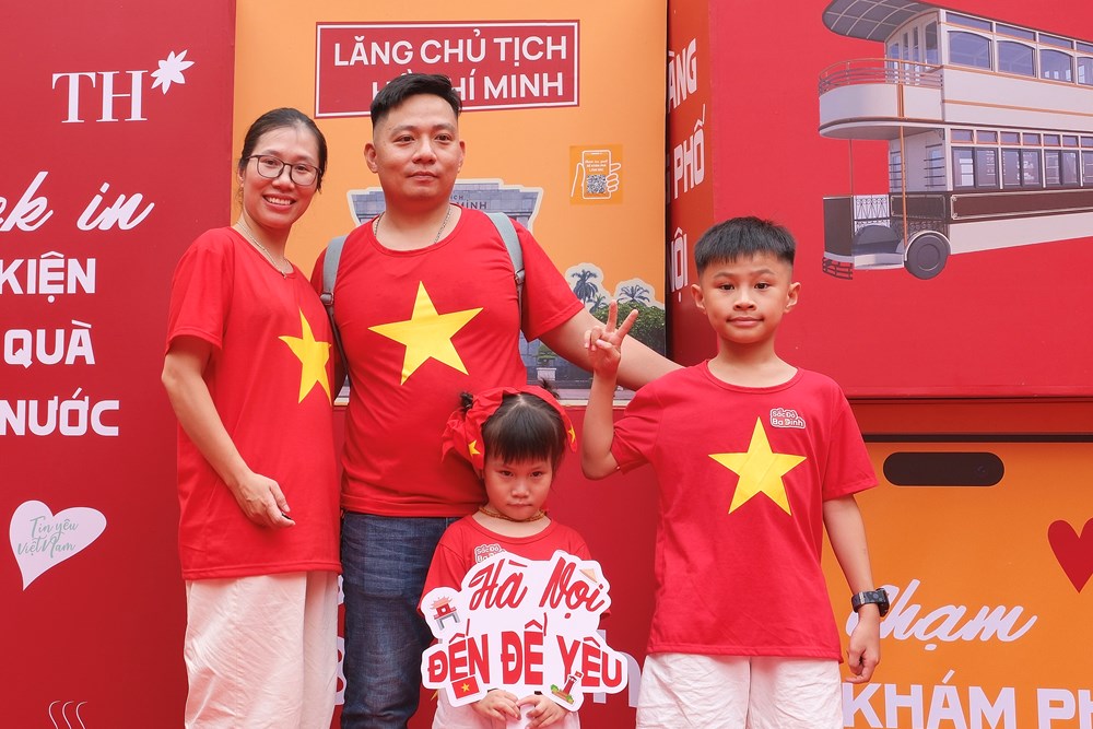 Sắc đỏ Việt Nam - Sắc đỏ Ba Đình - ảnh 7