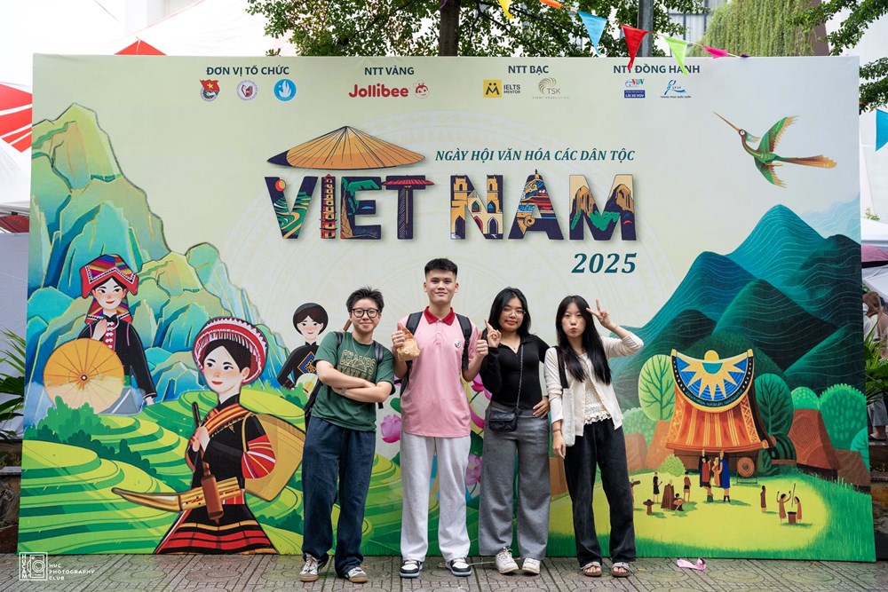 Nhiều hoạt động ý nghĩa chào đón tân sinh viên Khóa 66 năm 2025 - ảnh 1