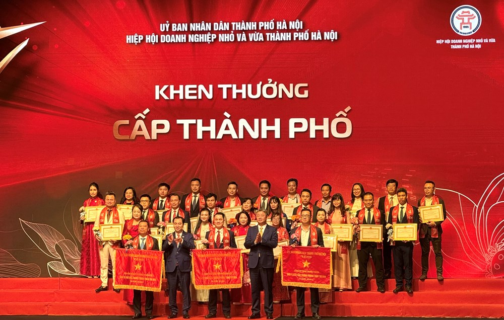 Ghi nhận và tri ân những đóng góp xuất sắc của cộng đồng doanh nghiệp - ảnh 6