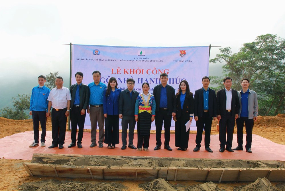 Thanh niên bảo tồn văn hóa truyền thống để phát triển du lịch - ảnh 4