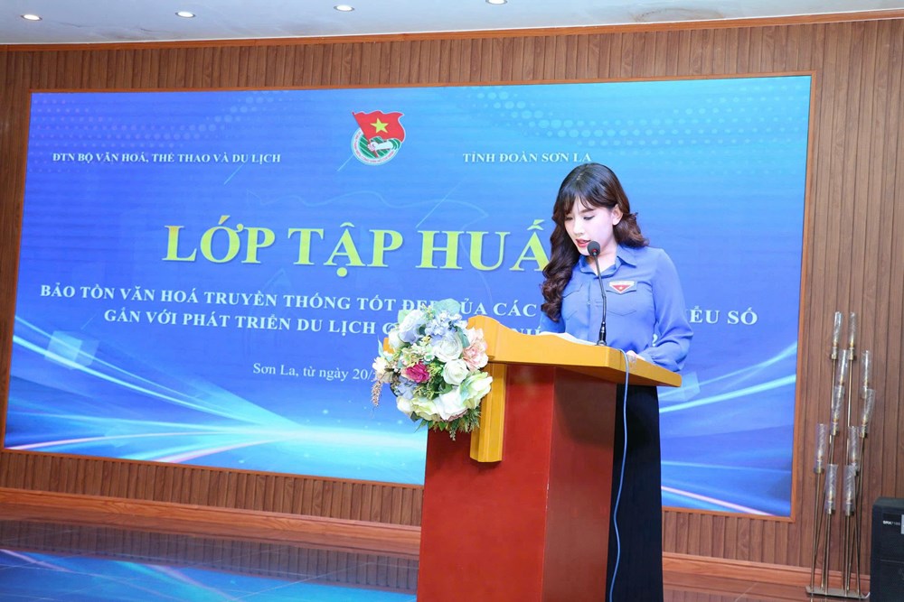 Thanh niên bảo tồn văn hóa truyền thống để phát triển du lịch - ảnh 1