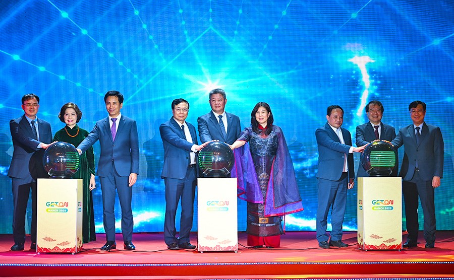 Khai mạc sự kiện “Du lịch Hà Nội chào 2026“: Khát vọng du lịch bền vững Thủ đô - ảnh 1