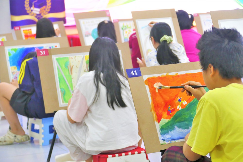 “Những sắc màu cuộc sống”: Khi hội họa nuôi dưỡng tâm hồn trẻ thơ - ảnh 3