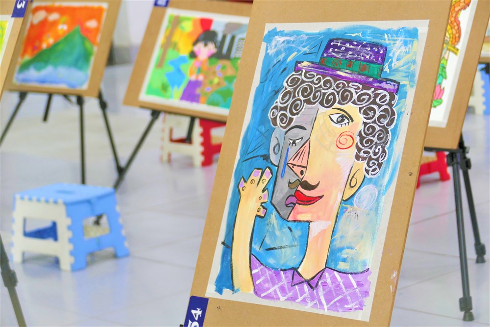 “Những sắc màu cuộc sống”: Khi hội họa nuôi dưỡng tâm hồn trẻ thơ - ảnh 9