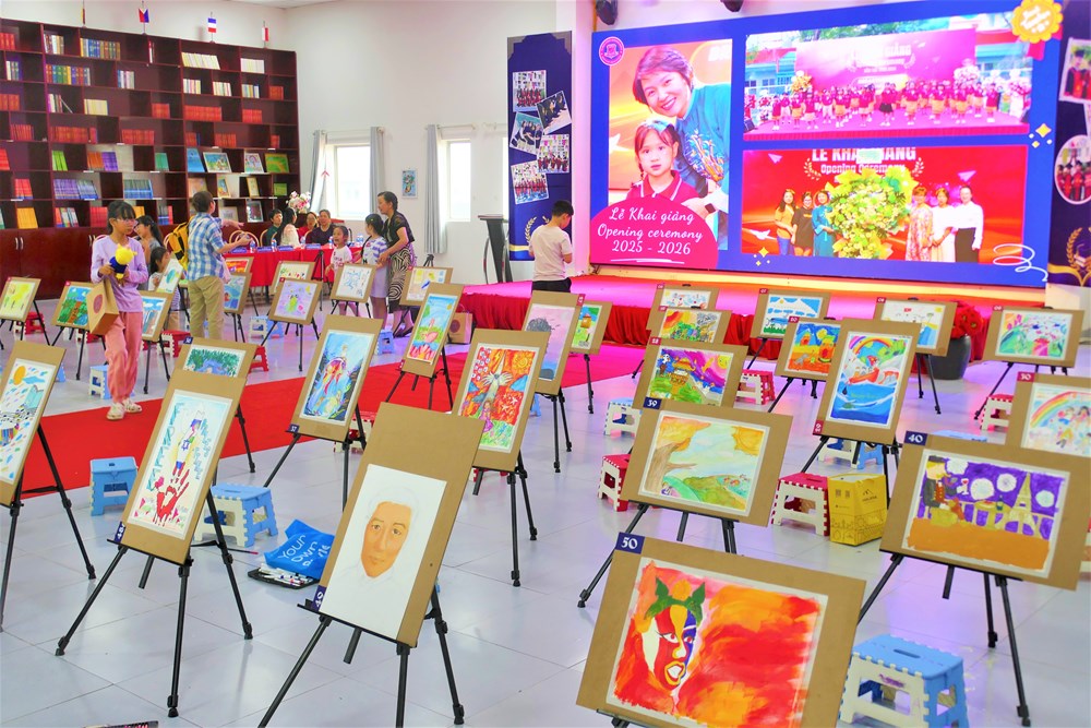“Những sắc màu cuộc sống”: Khi hội họa nuôi dưỡng tâm hồn trẻ thơ - ảnh 8
