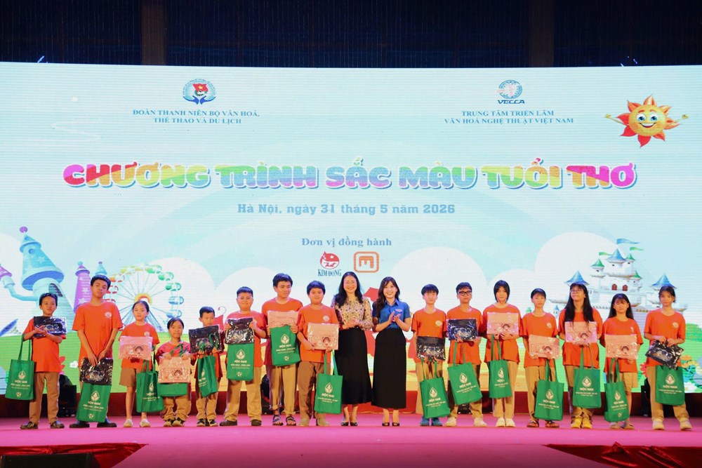 “Sắc màu tuổi thơ”: Hoạt động văn hóa, giải trí bổ ích cho các em nhỏ dịp 1.6 - ảnh 7