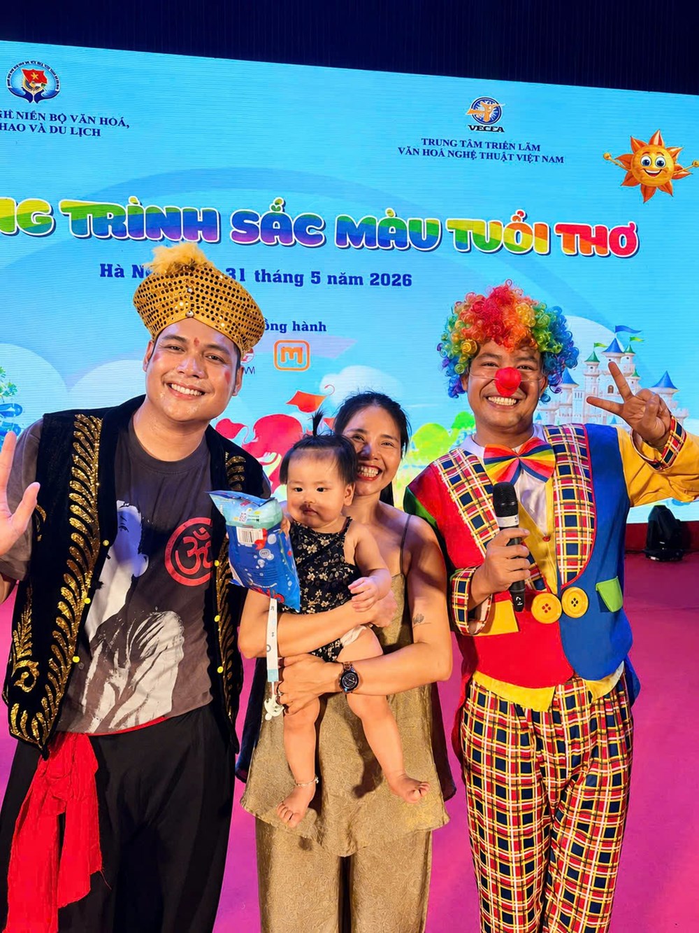 “Sắc màu tuổi thơ”: Hoạt động văn hóa, giải trí bổ ích cho các em nhỏ dịp 1.6 - ảnh 3