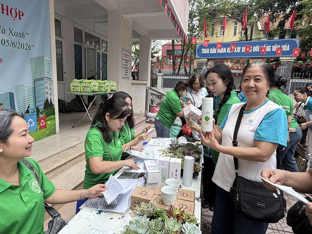  Gom pin cũ bảo vệ môi trường, thu phế liệu gây quỹ an sinh - ảnh 11