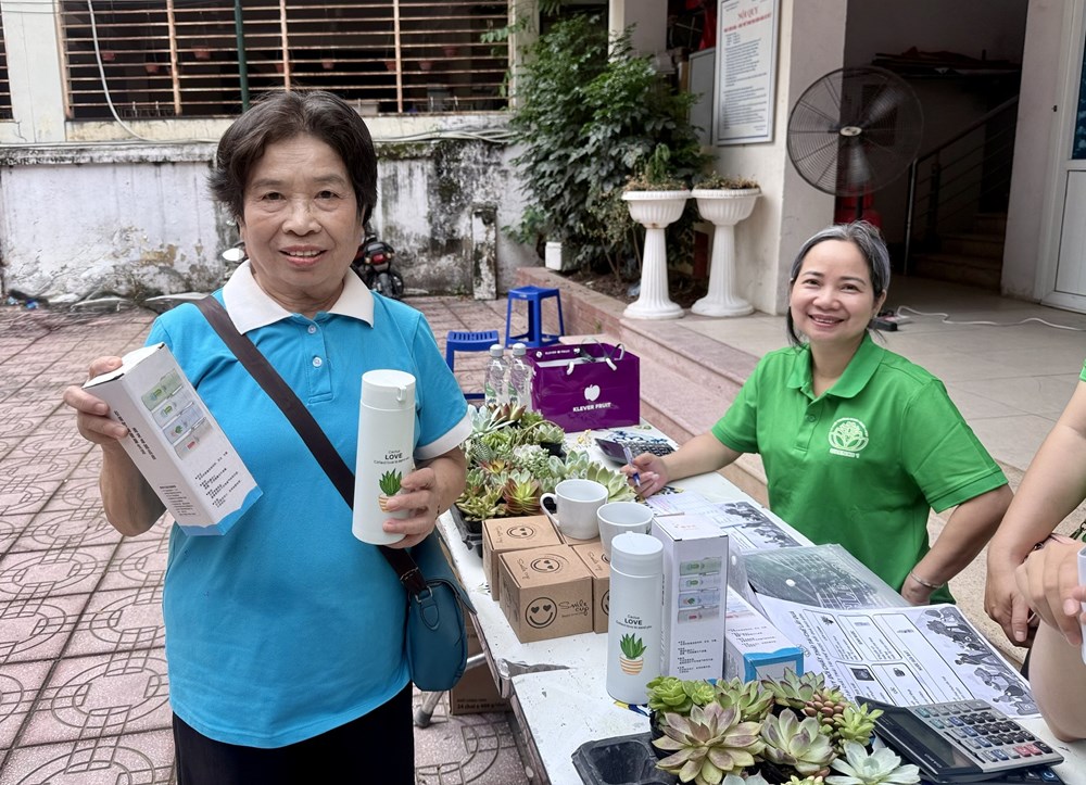  Gom pin cũ bảo vệ môi trường, thu phế liệu gây quỹ an sinh - ảnh 10
