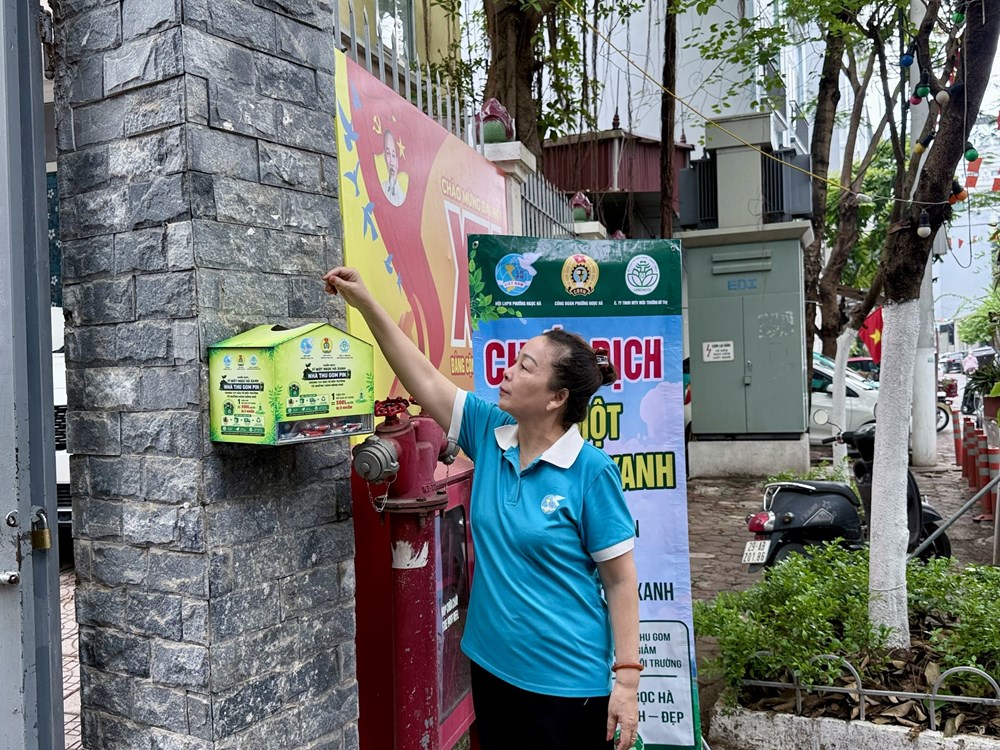 Gom pin cũ bảo vệ môi trường, thu phế liệu gây quỹ an sinh - ảnh 2