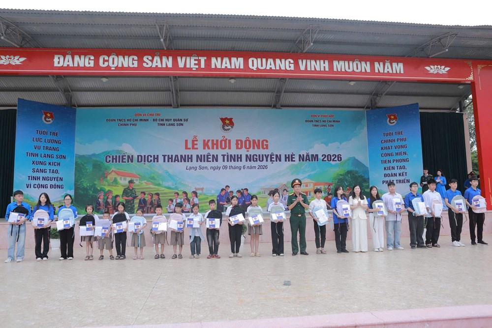 Chiến dịch Hè 2026 trao gần 1,3 tỉ đồng hỗ trợ cộng đồng tại Lạng Sơn - ảnh 6