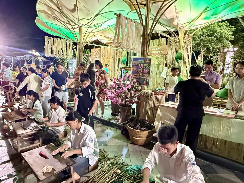  Đưa hương sắc sen Tây Hồ thành thương hiệu du lịch quốc gia - ảnh 10