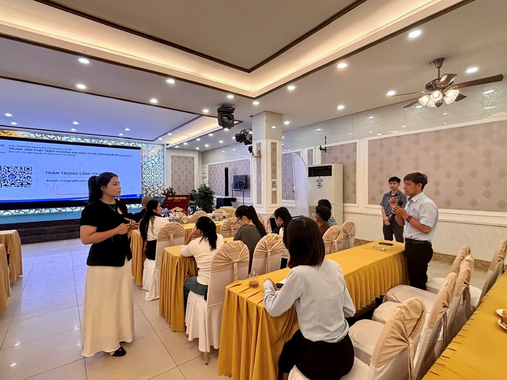 Huế: Nâng cao năng lực thương mại điện tử cho doanh nghiệp, hợp tác xã, hộ kinh doanh  - ảnh 4