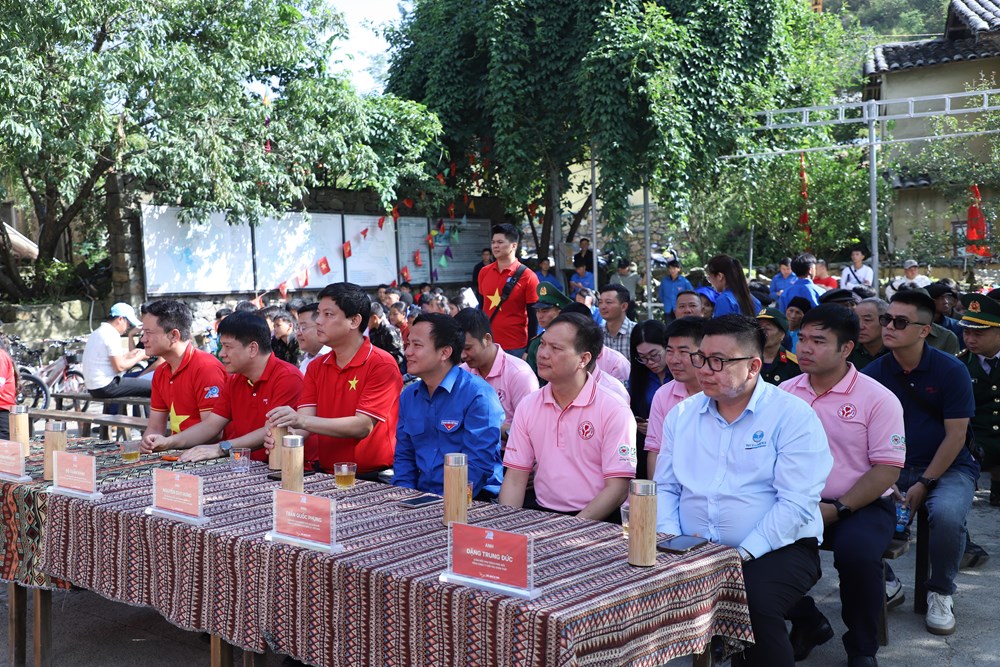 Khởi động chặng 3 Hành trình “Tôi yêu Tổ quốc tôi” tại Cột cờ Lũng Cú - ảnh 5