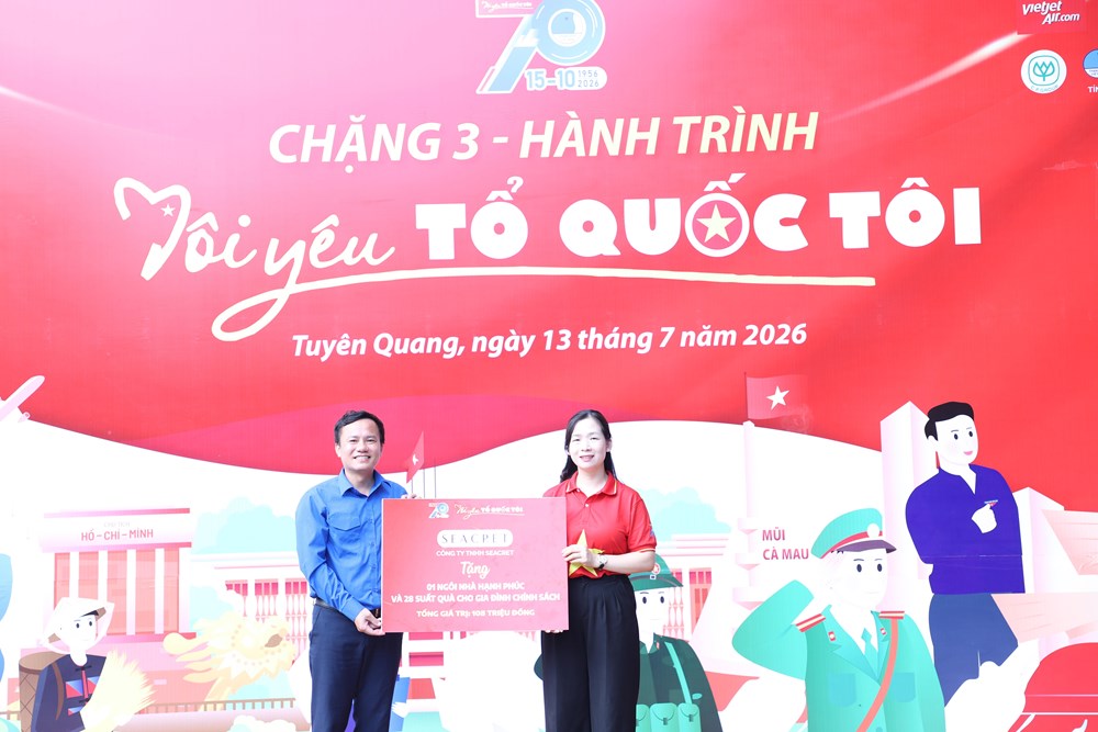 Khởi động chặng 3 Hành trình “Tôi yêu Tổ quốc tôi” tại Cột cờ Lũng Cú - ảnh 11