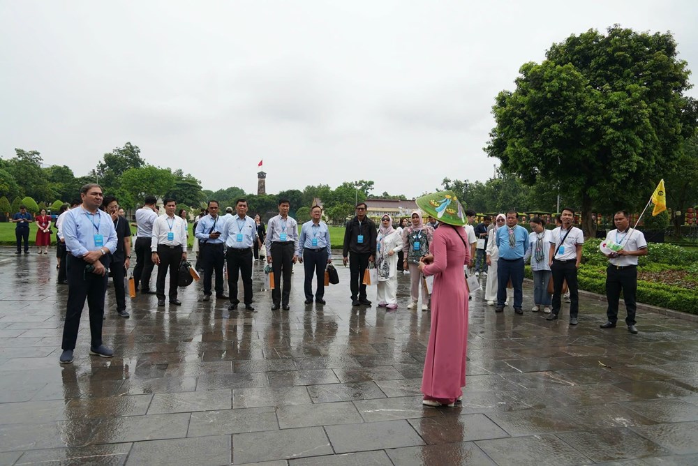 Hà Nội siết quản lý lữ hành, yêu cầu hoàn tất báo cáo thống kê trước 10.8 - ảnh 1