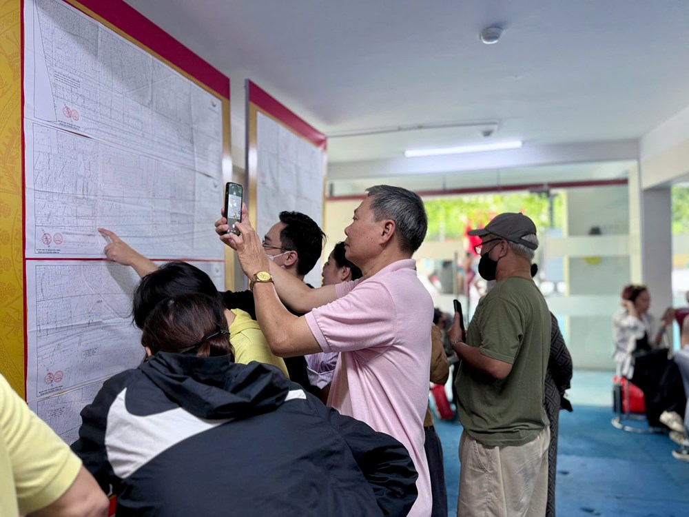 Hà Nội: Đông đảo người dân phường Hồng Hà góp ý Quy hoạch phân khu đô thị sông Hồng - ảnh 15