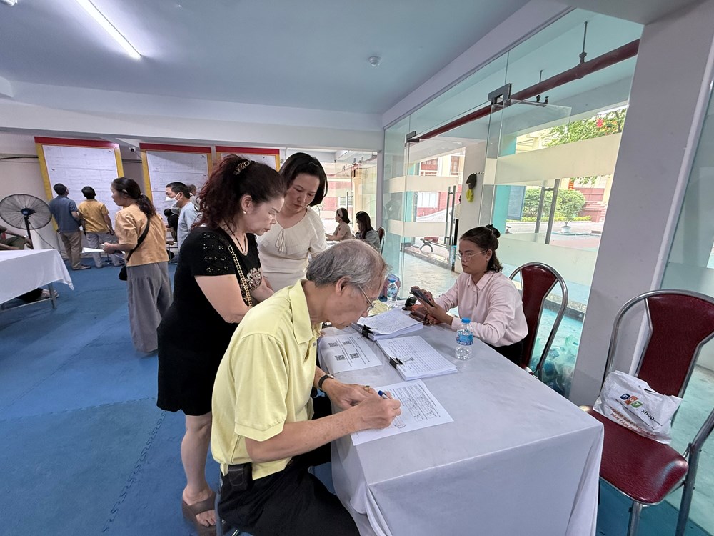 Hà Nội: Đông đảo người dân phường Hồng Hà góp ý Quy hoạch phân khu đô thị sông Hồng - ảnh 7