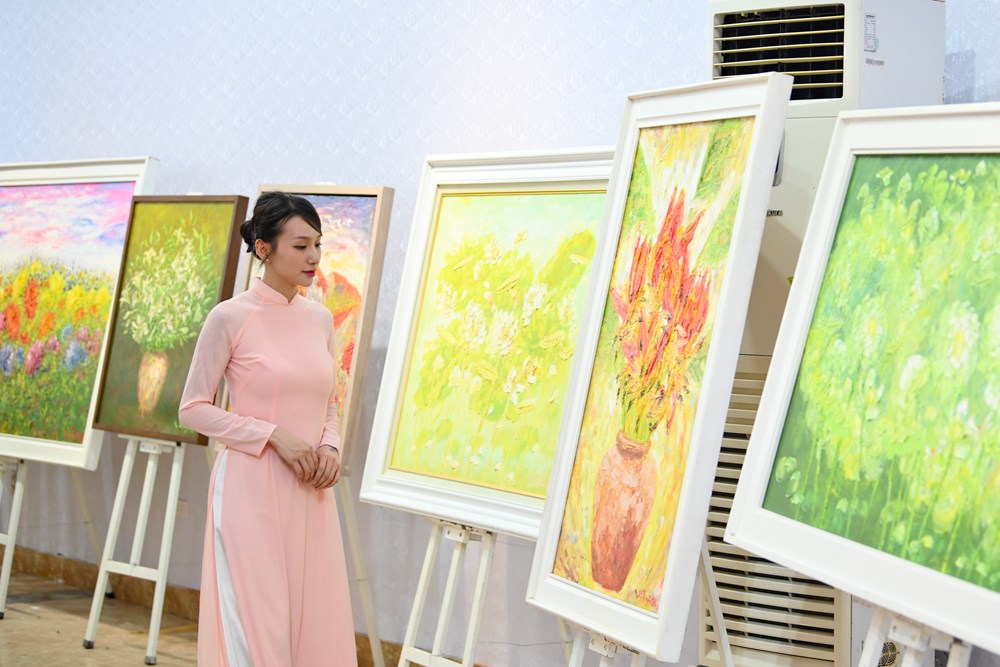  “Hà Nội 12 mùa hoa”: Hành trình cảm xúc của người yêu hoa trong Ngày Giải phóng Thủ đô - ảnh 4