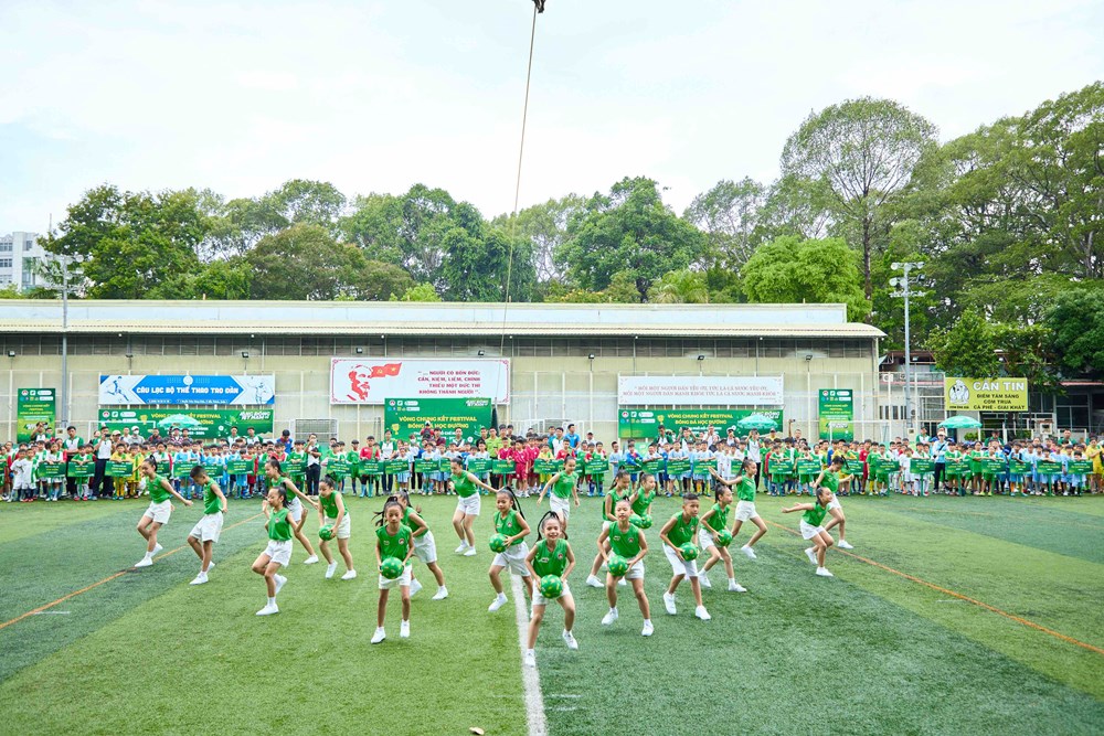 Khởi tranh VCK Festival Bóng đá học đường TP.HCM năm học 2023 - 2024 - ảnh 1