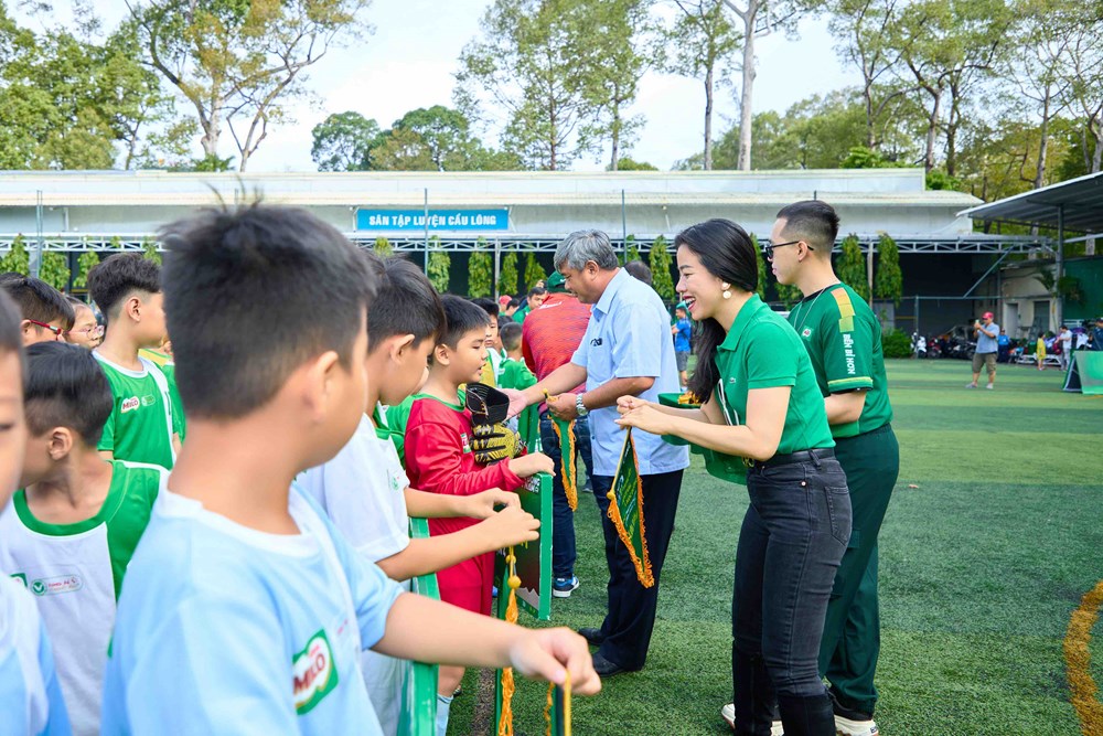 Khởi tranh VCK Festival Bóng đá học đường TP.HCM năm học 2023 - 2024 - ảnh 3