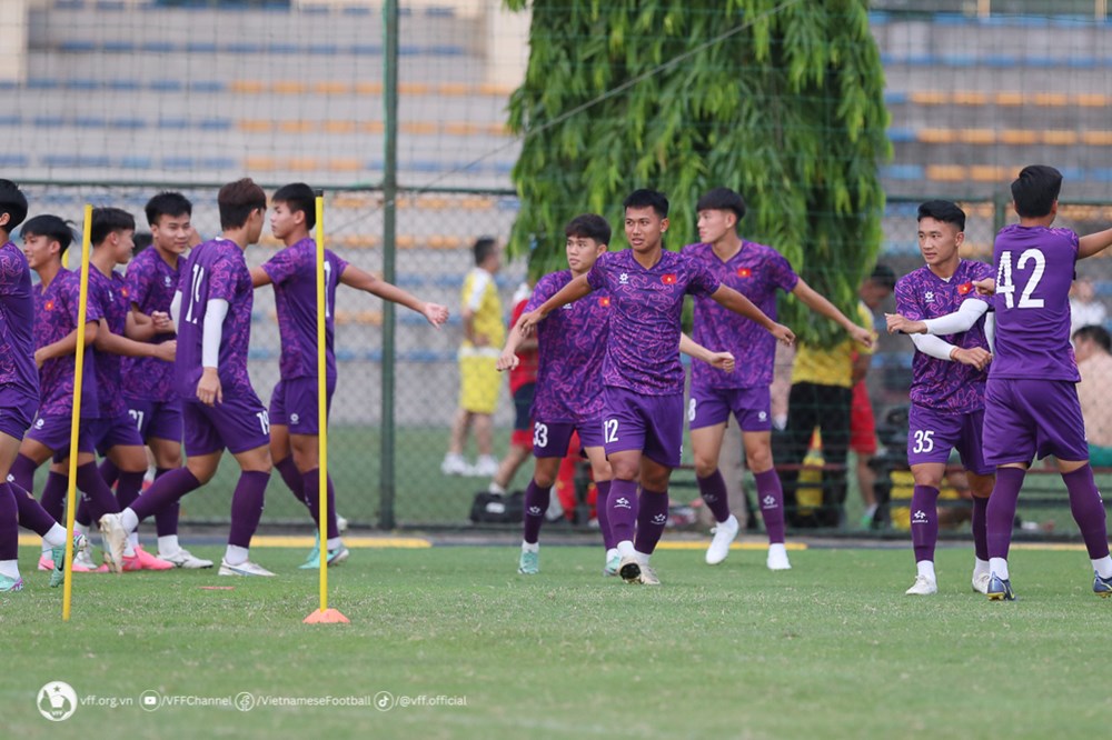 U19 Việt Nam tích cực “rèn quân”, chuẩn bị cho giải Đông Nam Á - ảnh 2