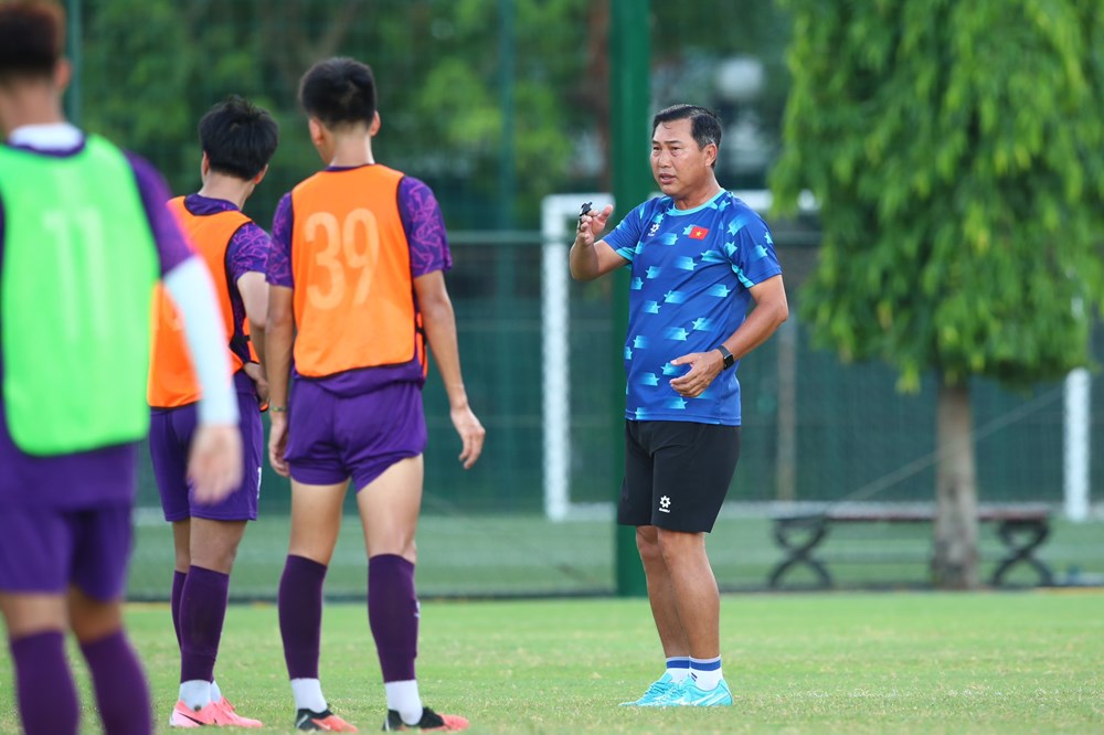 U19 Việt Nam vào TP.HCM “rèn quân” trước khi dự giải Đông Nam Á - ảnh 1