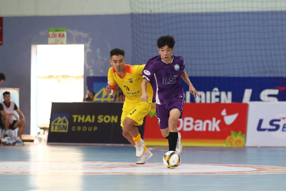 Thái Sơn Bắc “hụt hơi” trong cuộc đua vô địch - ảnh 2