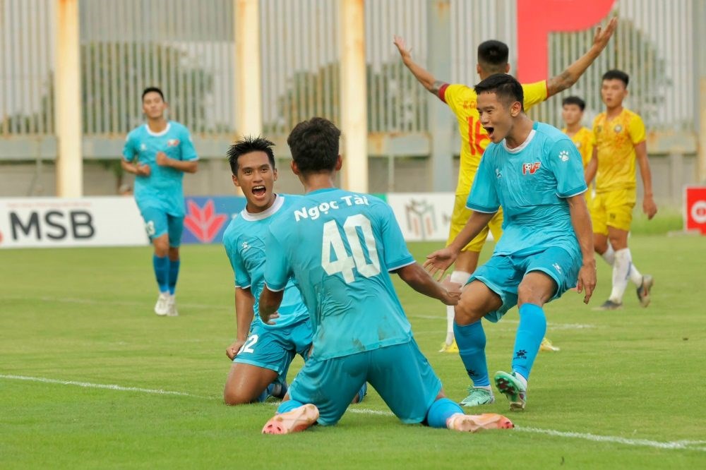 Xác định 2 đội vào chung kết Giải bóng đá U21 quốc gia 2024 - ảnh 2