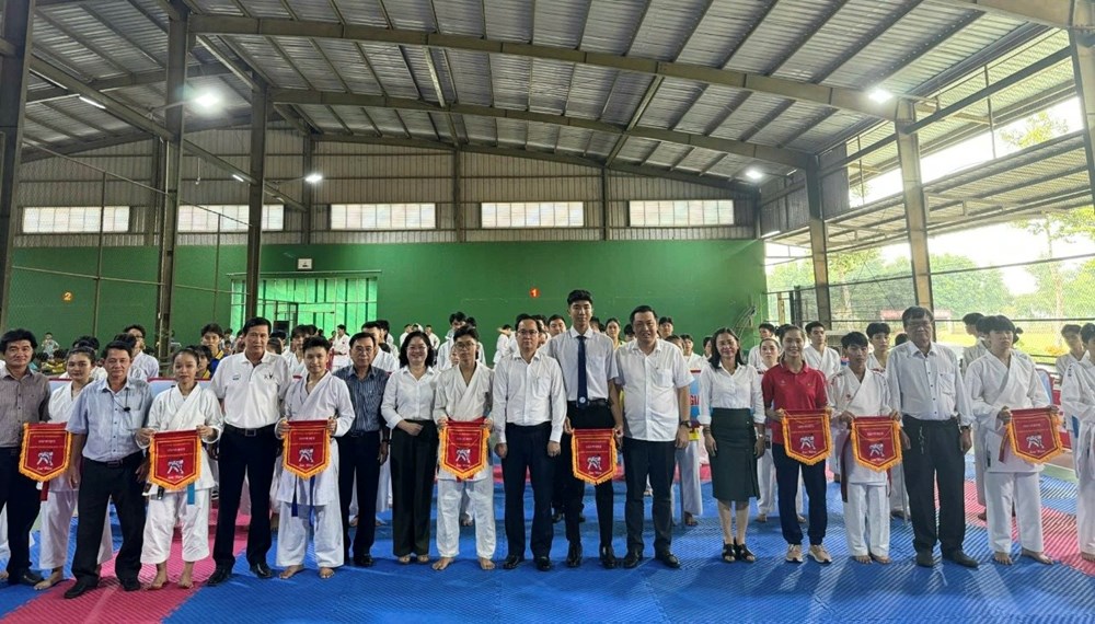153 VĐV dự Giải vô địch Karate tỉnh Bình Dương 2024 - ảnh 1