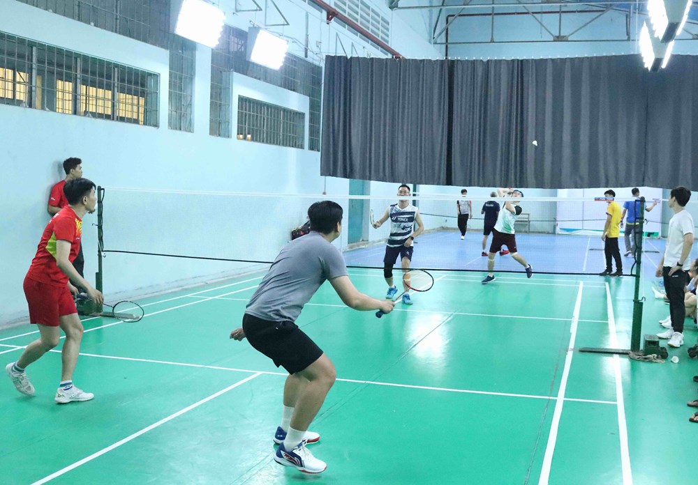 Sôi động thi đấu giao hữu thể thao Trường Đại học TDTT TP.HCM - ảnh 6